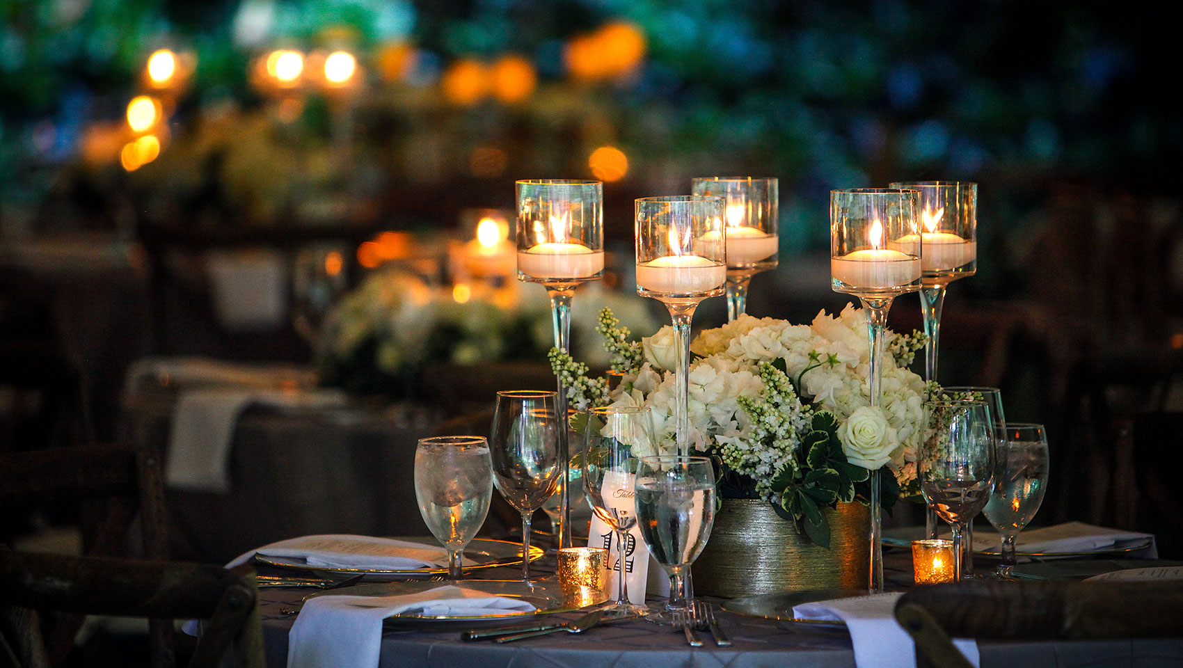wedding reception table set-up